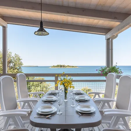 Πάρκο διακοπών Maistra Vestar Mobile Homes 5*