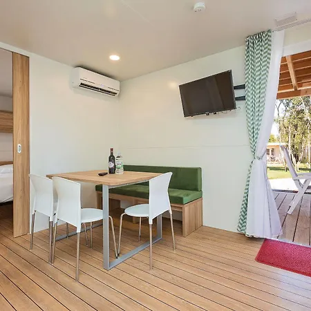 Maistra Vestar Mobile Homes Tatil parkı 5*
