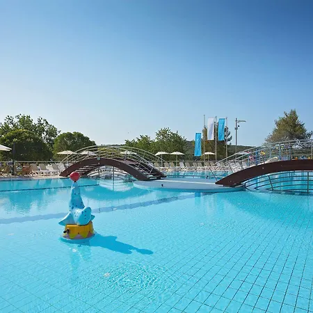 Maistra Vestar Mobile Homes Tatil parkı 5*
