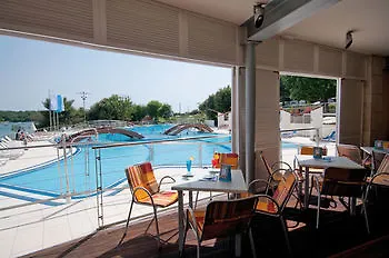 Maistra Vestar Mobile Homes 5* Ρόβινι