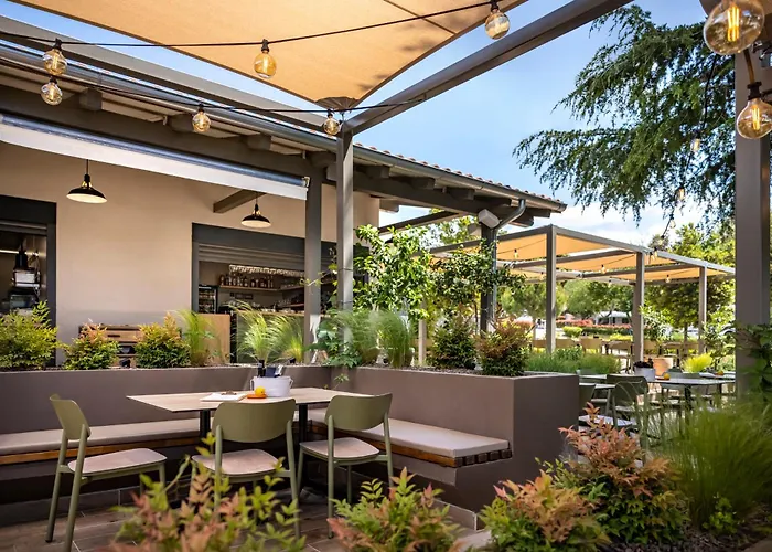 Maistra Vestar Mobile Homes פארק נופש