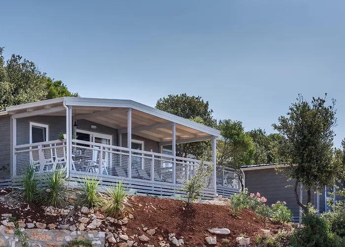 Maistra Vestar Mobile Homes 5* רוביני