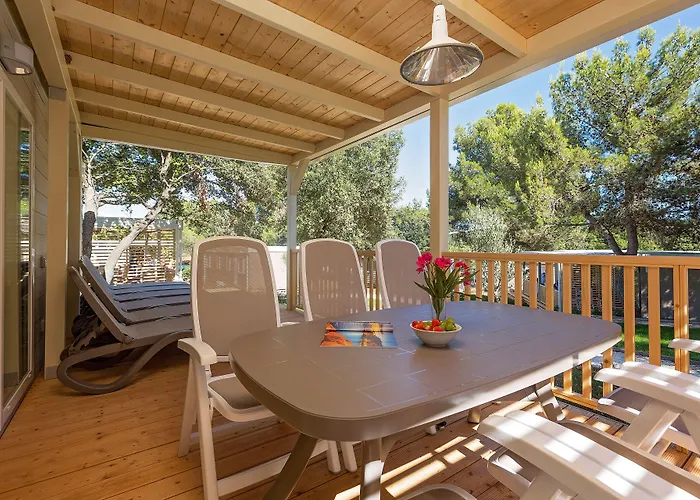 Maistra Vestar Mobile Homes פארק נופש רוביני