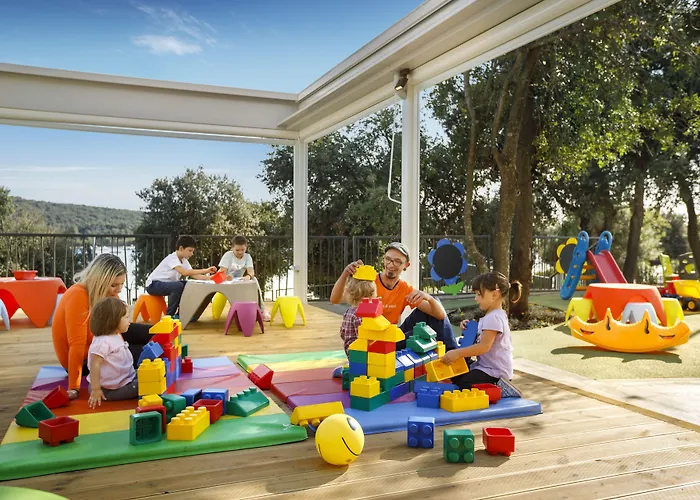 Maistra Vestar Mobile Homes פארק נופש