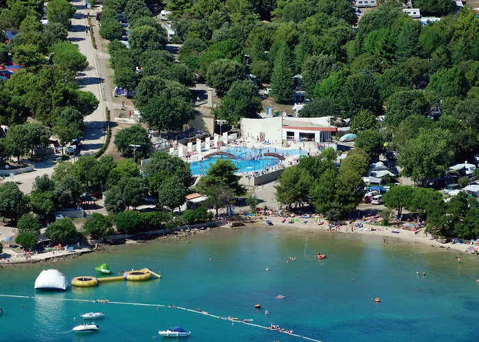 Maistra Vestar Mobile Homes רוביני