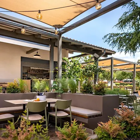 Maistra Vestar Mobile Homes פארק נופש