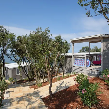 Maistra Vestar Mobile Homes רוביני