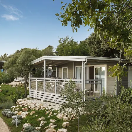 Prázdninový areál Maistra Vestar Mobile Homes 5*