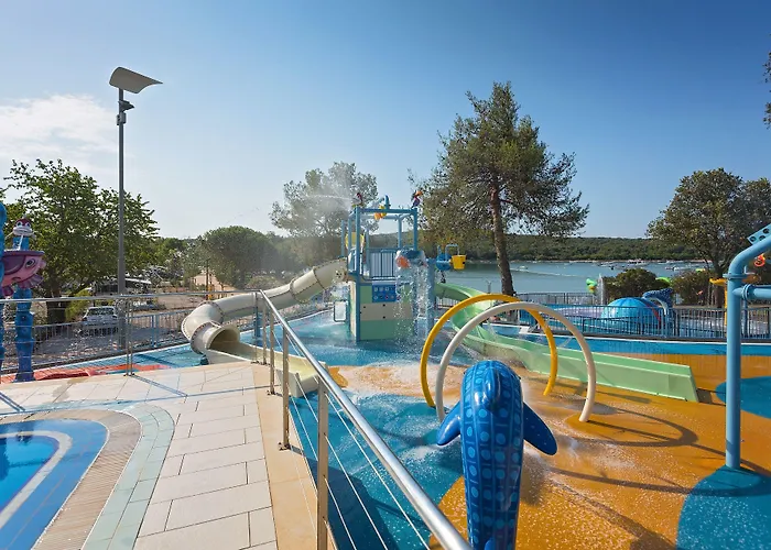 Maistra Vestar Mobile Homes Village de vacances 5*